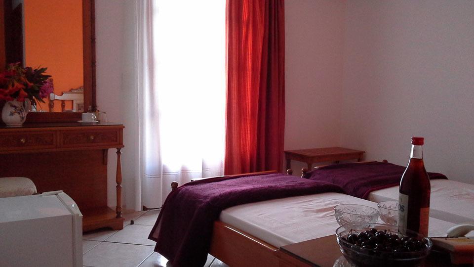 Hotel Agnanti Agios Konstantinos  ภายนอก รูปภาพ